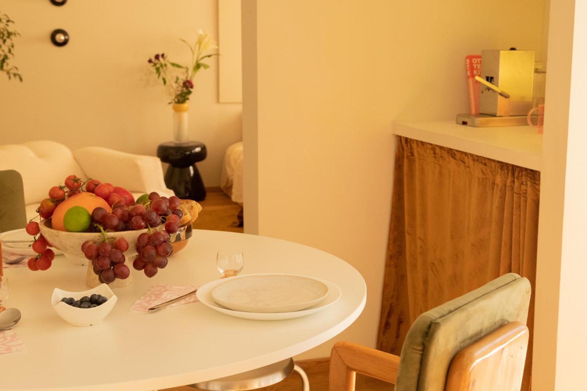 Miknyi By Stn Apartment *